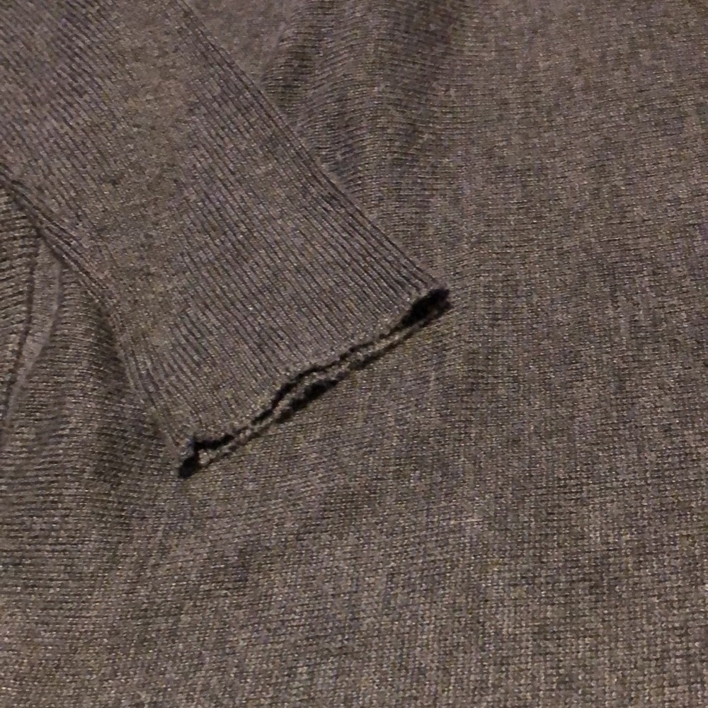 Grey sweater - Picture 2 of 4